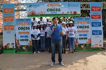 Gustavo Mart nez present la Fiesta de los Chicos para celebrar el